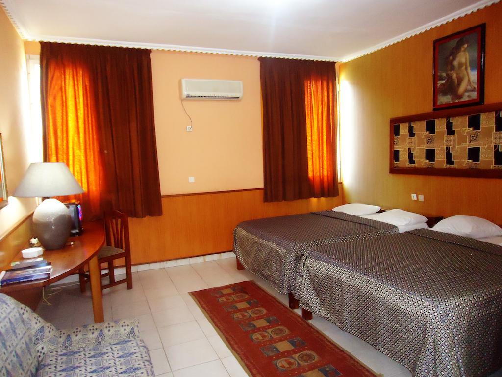 Saffana Hotel Douala Zimmer foto